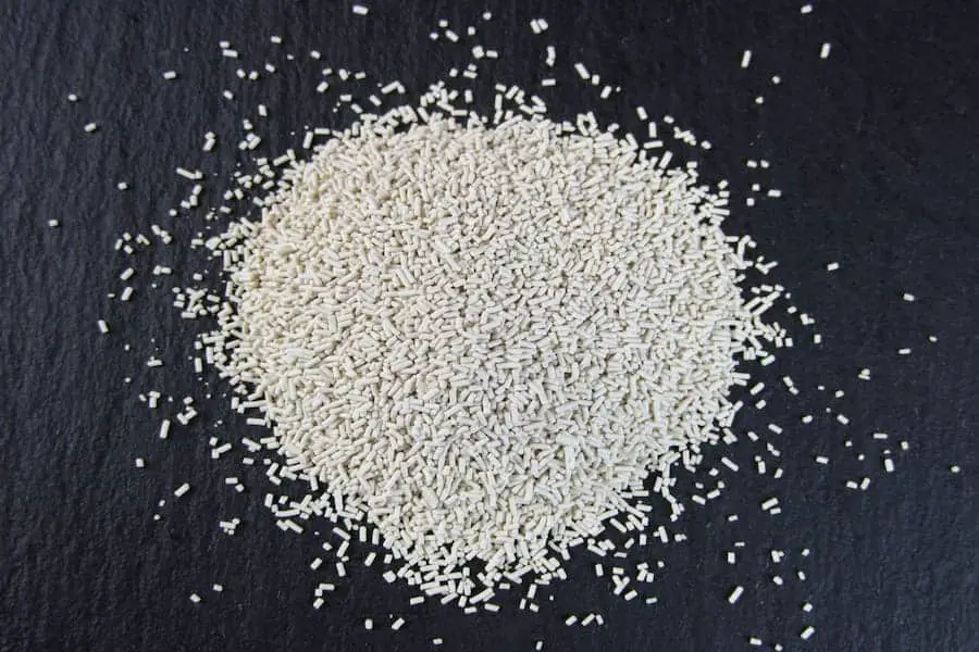 An image of dry yeast