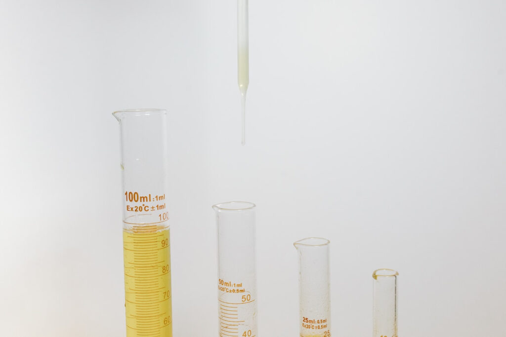 An image of graduated cylinder